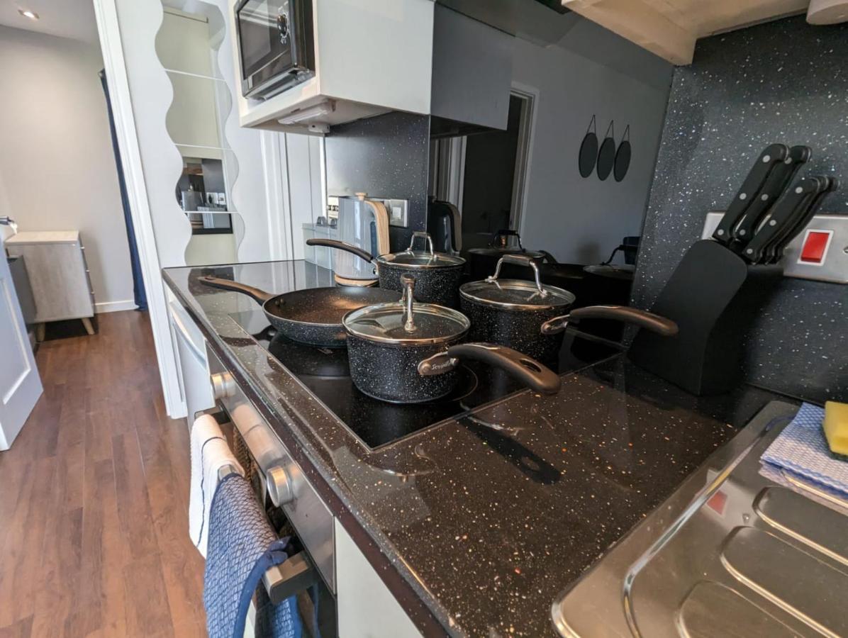 Kinetic Stays - Serenity Holiday Cottages シドマウス エクステリア 写真