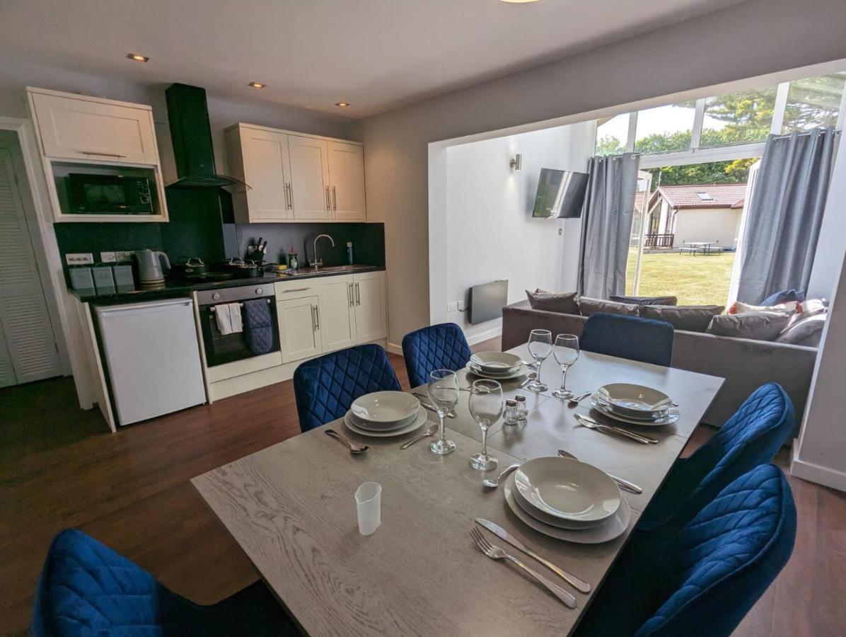 Kinetic Stays - Serenity Holiday Cottages シドマウス エクステリア 写真